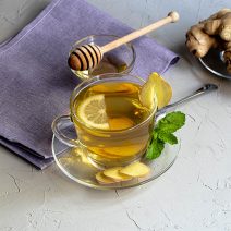 Herbata moringa z miodem i imbirem