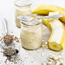 Koktajl proteinowy na dzień dobry z korzeniem maca